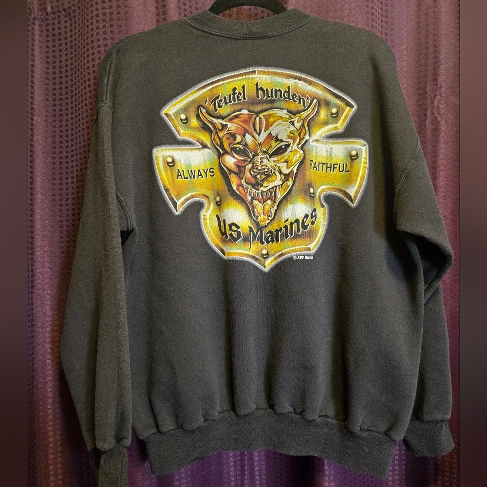 Vintage 90's 'Teufel Hunden' US Marines Black Sweatshirt Mens L